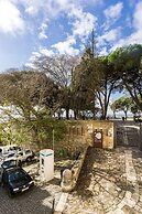 Lisbon Cosy in the Castle Apartment