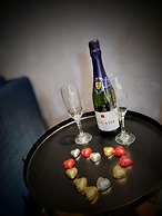 Dream Beach TLV Boutique Hotel