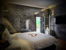 Dream Beach TLV Boutique Hotel