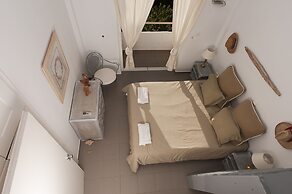 Messinian Blue SeaSide Villa