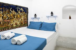 Black Rock Traditional Rooms