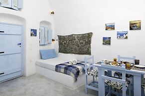 Black Rock Traditional Rooms