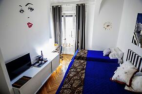 Gran Via Suites The Palmer House