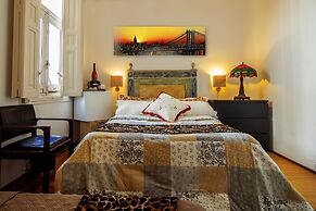 Gran Via Suites The Palmer House