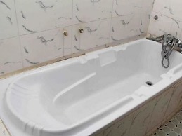 Vic James Apartments