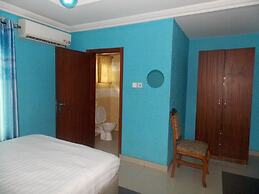 Vic James Apartments