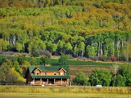 Teton Hostel HideAway