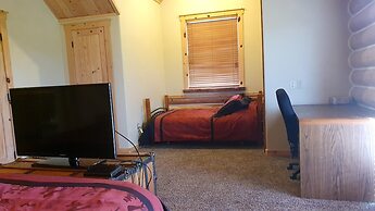 Teton Hostel HideAway