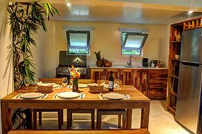 Moana Surf Resort