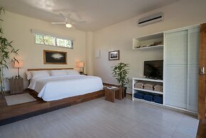 Moana Surf Resort
