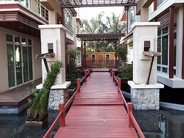 Beachfront Family Penthouse Hua Hin