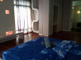 Beachfront Family Penthouse Hua Hin