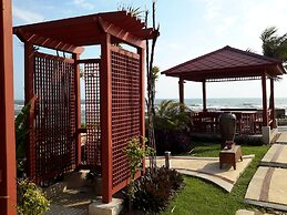 Beachfront Family Penthouse Hua Hin