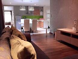 Beachfront Family Penthouse Hua Hin