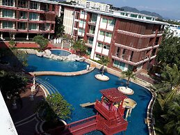 Beachfront Family Penthouse Hua Hin