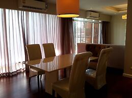 Beachfront Family Penthouse Hua Hin