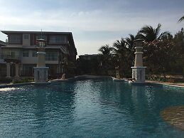 Beachfront Family Penthouse Hua Hin