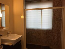 Beachfront Family Penthouse Hua Hin