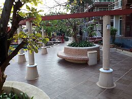 Beachfront Family Penthouse Hua Hin