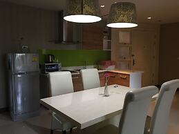 Beachfront Family Penthouse Hua Hin