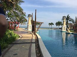 Beachfront Family Penthouse Hua Hin