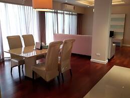 Beachfront Family Penthouse Hua Hin