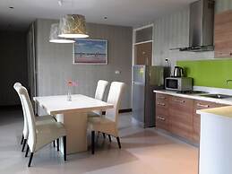 Beachfront Family Penthouse Hua Hin