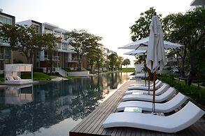 Hua Hin Luxury Beachfront Condo By Mon