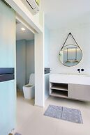 Hua Hin Luxury Beachfront Condo By Mon