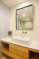 Hua Hin Luxury Beachfront Condo By Mon