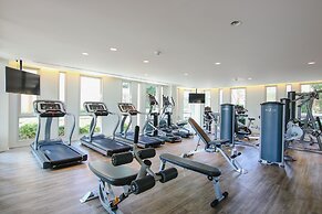 Hua Hin Luxury Beachfront Condo By Mon