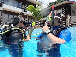 The Barat Tioman Beach Resort