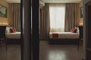 Paragon Lutong Hotel