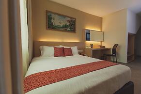 Paragon Lutong Hotel