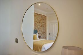 Orange Grove Hotel & Gardens