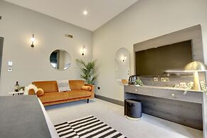 Orange Grove Hotel & Gardens