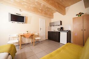 Domki Całoroczne Ajna Park