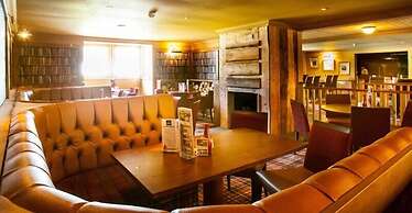 Moffat Manor Country Park