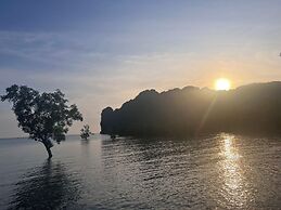 Diamond Beach Resort