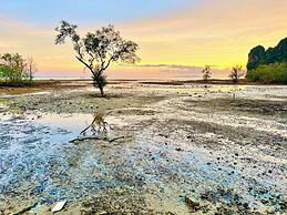 Diamond Beach Resort