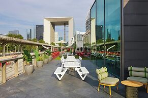 citizenM Paris la Défense