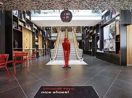 citizenM Paris la Défense