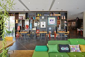 citizenM Paris la Défense