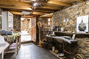 Cerdeira - Home for Creativity