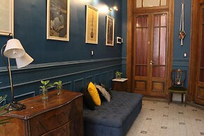 Voyage Recoleta Hostel