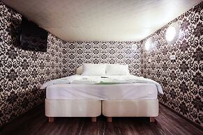 Samsonov hotel on Nevsky 23