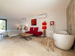 Le Petit Paradis