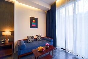 Solitaire Kamreuk Resort