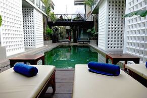 Solitaire Kamreuk Resort