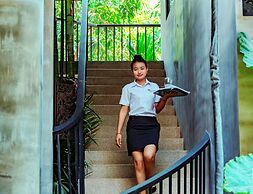 Solitaire Kamreuk Resort